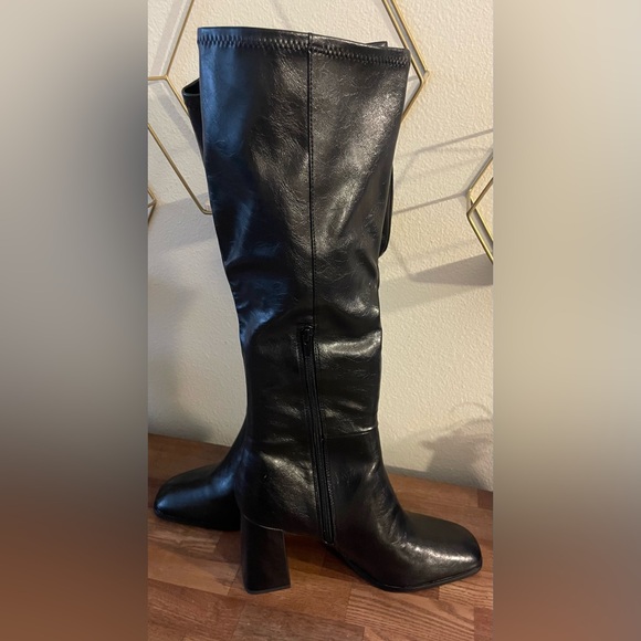 NEW…STEVE MADDEN Livah Knee High Boots - Picture 5 of 5